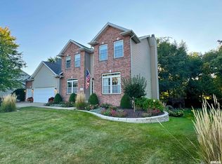 2224 W Broadland Dr, Dunlap, IL 61525