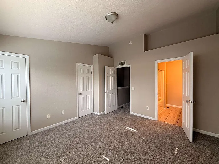 4430 SW 49th Ave — Photo 20