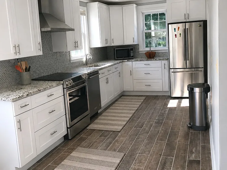 42 Fairlea Ave — Photo 1