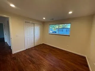 120 E Clark St — Photo 8