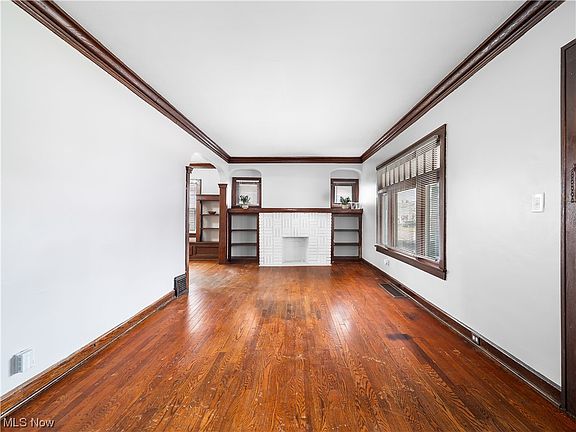 4th image of 3683 W 136th St