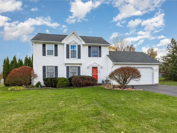 512 Brixton Trl, Webster, NY 14580