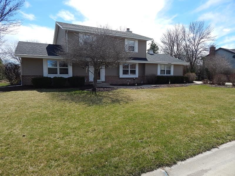 1st image of N109W16415 Hawthorne Dr