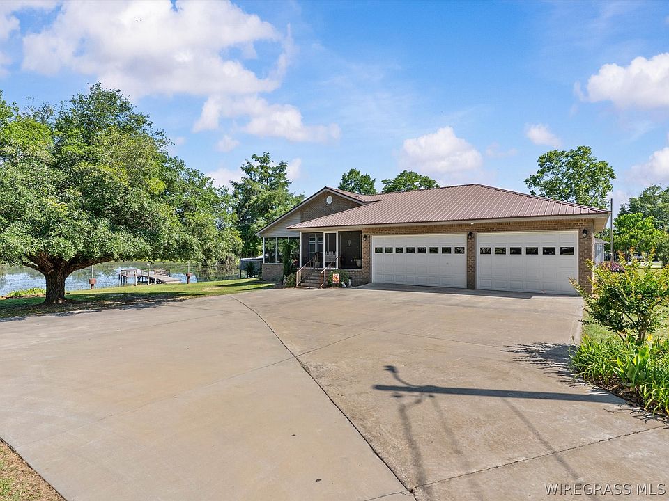1st image of 32724 Bozeman Rd