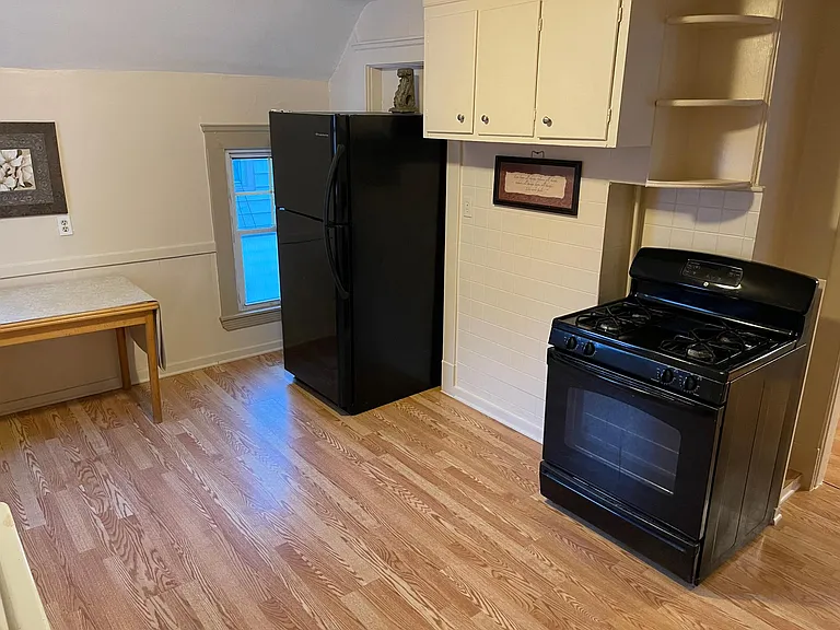 2120 W 53rd St #UP — Photo 1