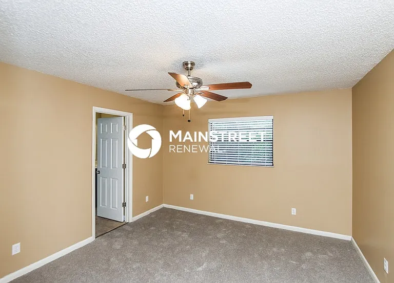 318 Breakwater Ter — Photo 10