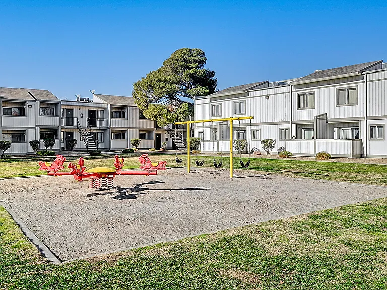 Sunset Terrace - Apartments For Rent in Las Vegas