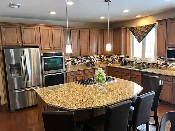 Kitchen with Granite counter