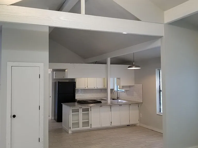 985 N Lewis Pl — Photo 11