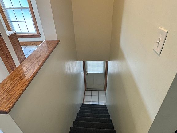 5th image of 1143 Woodlawn Ave #2