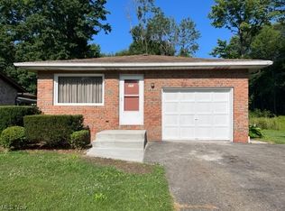 250 N Avon Ave, Wadsworth, OH 44281