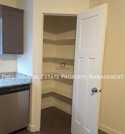 4th image of 49 E 670 N Suite 49