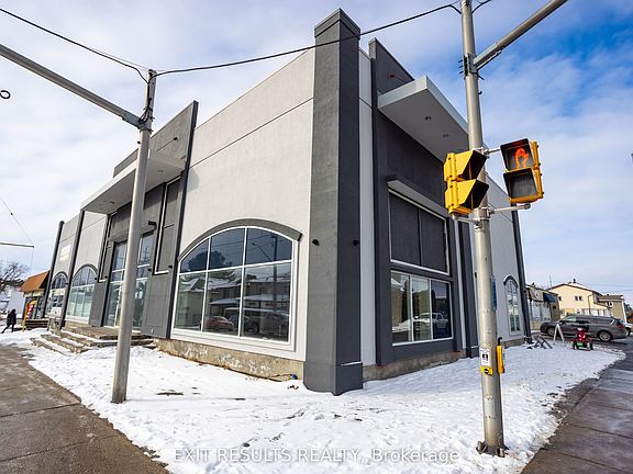 2nd image of 1027 Notre Dame St