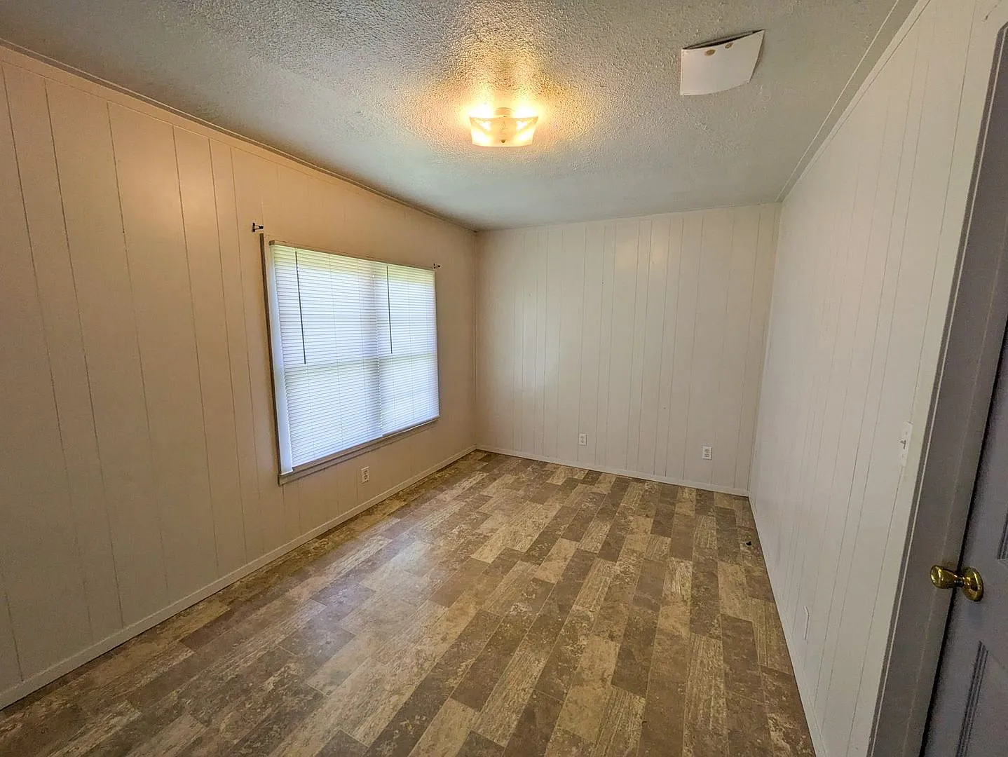 485 Old Hwy 90 W, Unit 30, Vidor, TX 77662 — Photo 2