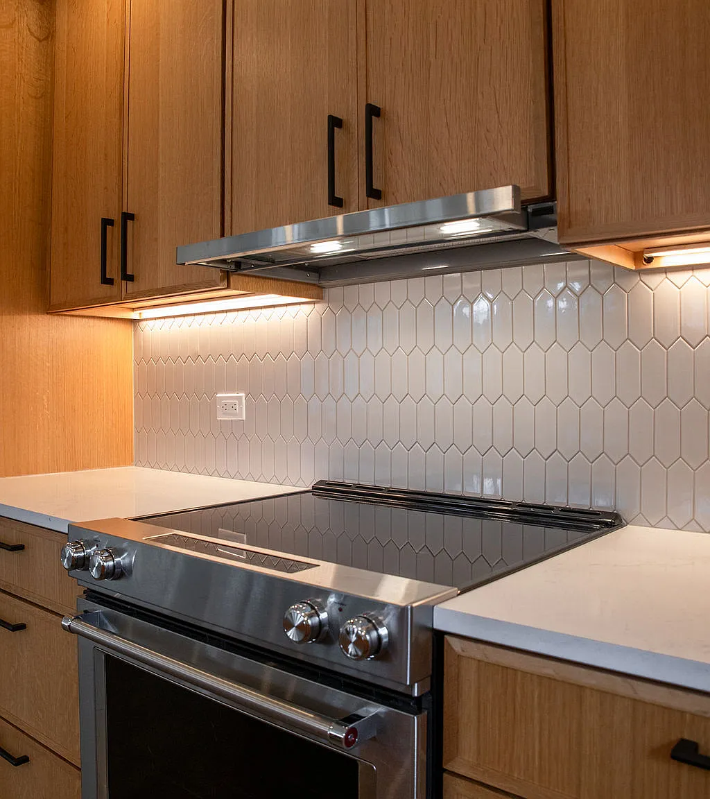 1 bed, 840 sqft, $3,025 — Photo 4