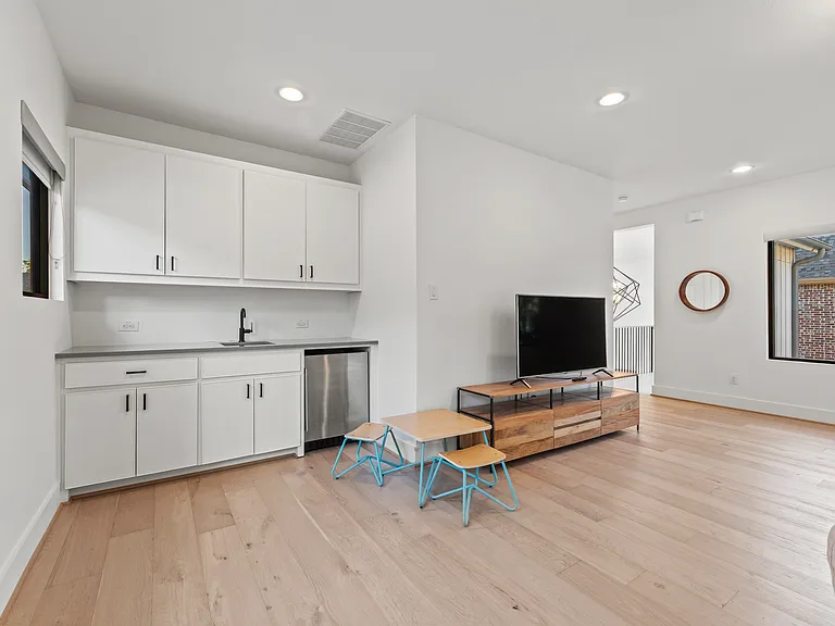 6109 Morningside Ave — Photo 60
