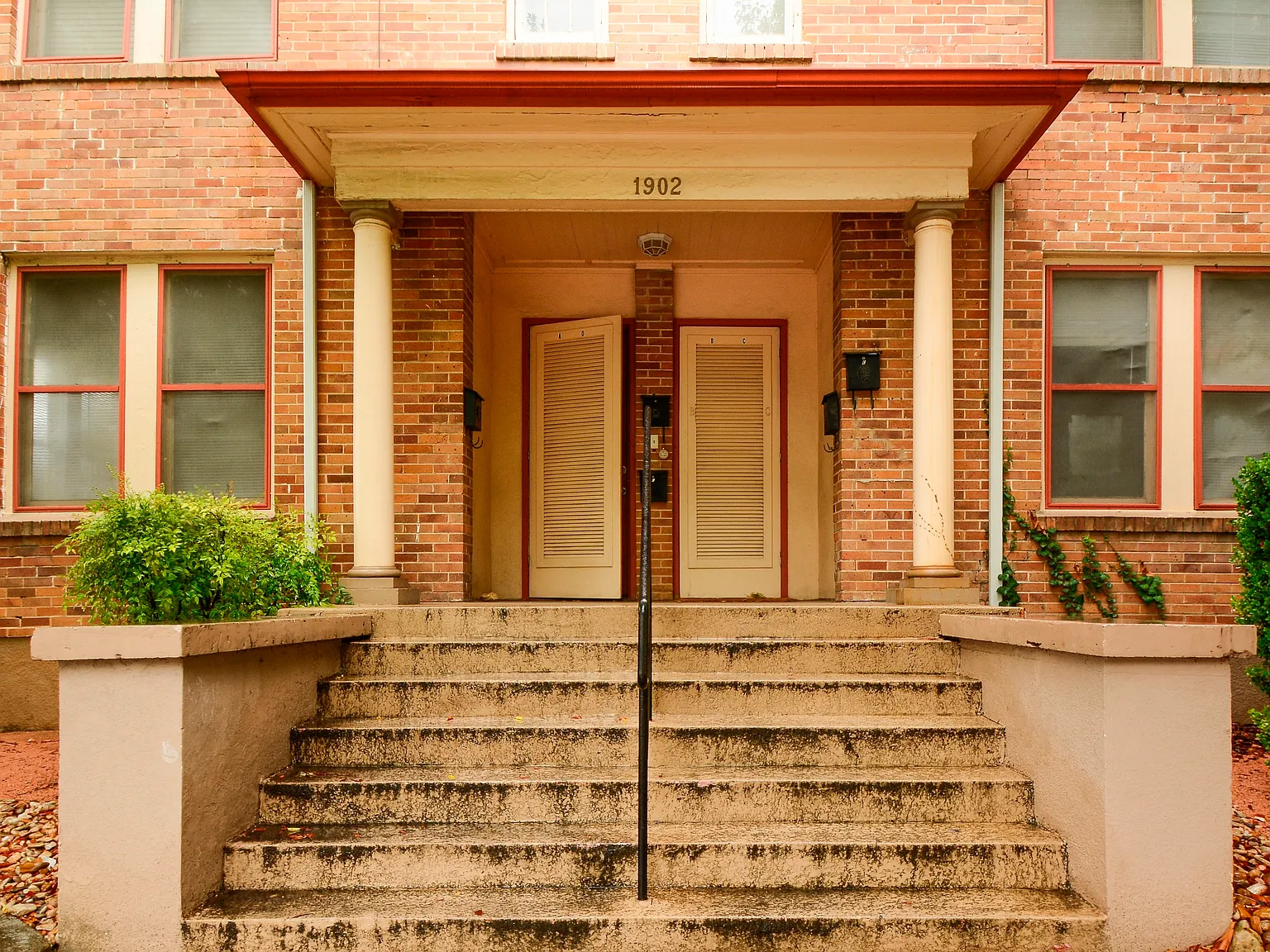 2 bed, 825 sqft, $1,800 — Photo 4