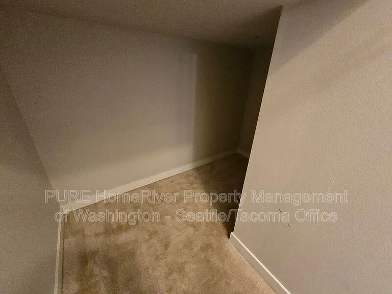11618 SE 197th Pl — Photo 20