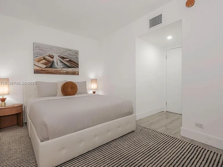 2301 Collins Ave #534 — Photo 21