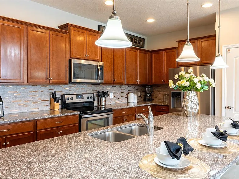 8894 Geneve Ct — Photo 4