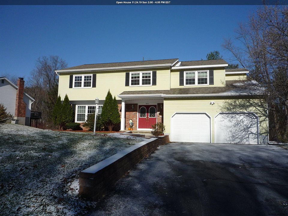 1st image of 11 Valleywood Dr