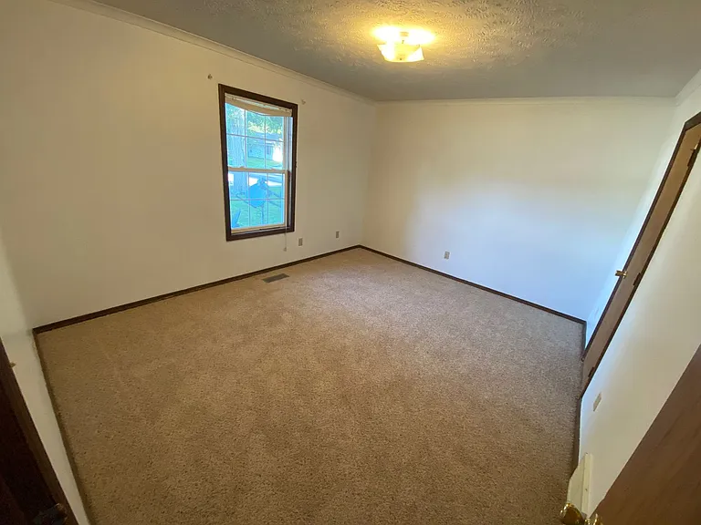 2311 N Huston Ave — Photo 2