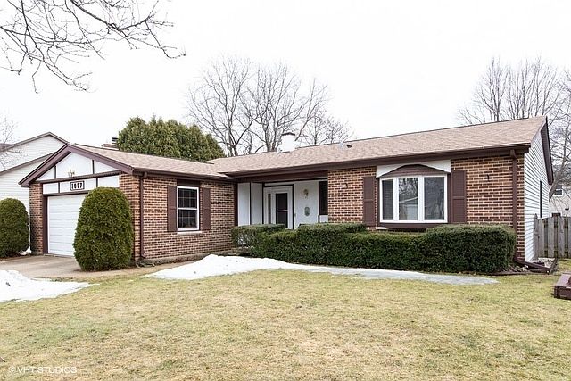 1st image of 1057 Tamarack Ln