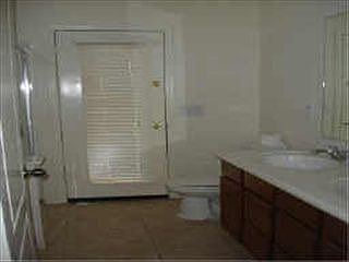 4th image of 16011 W Linden St