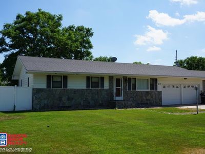419 Holcomb St, Grand Island, NE, 68801