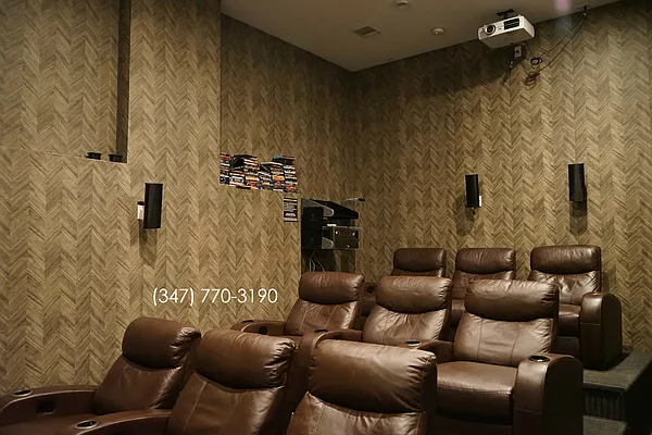 Rented by Manhattan Management LLC | media 47