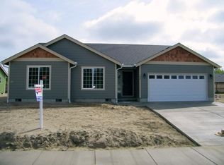 350 SW Juniper Ave, Warrenton, OR 97146