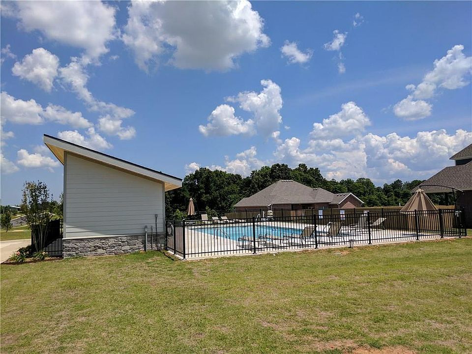 2nd image of 4833 W Indigo Dr
