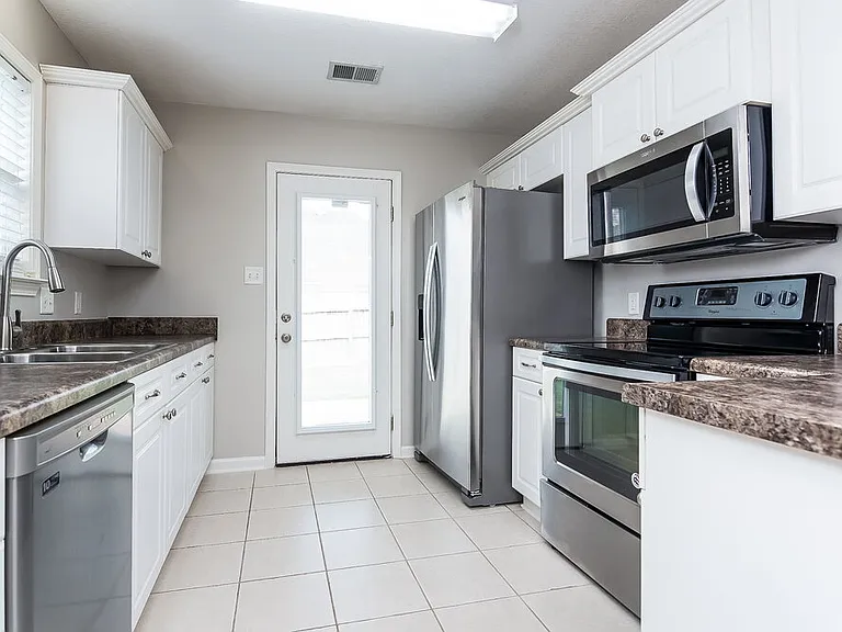 1597 Far Dr — Photo 4
