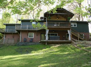 4 Mayfair Dr, Asheville City, NC 28715