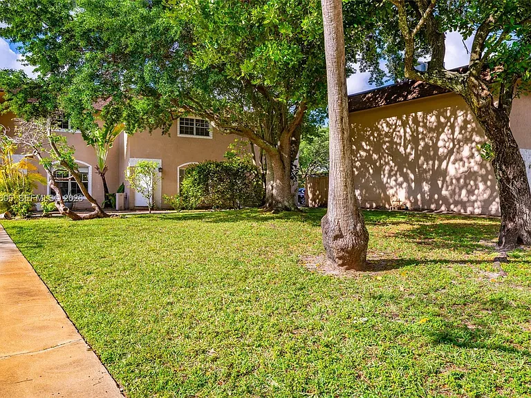 7920 Kimberly Blvd #305 — Photo 30
