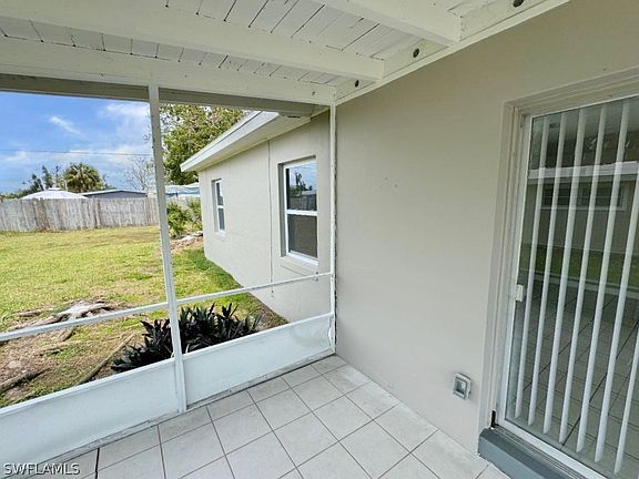 4th image of 21554 Augusta Ave