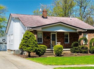 1136 Belrose Rd, Mayfield Heights, OH 44124