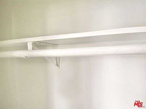 5th image of 851 S Kenmore Ave #23A