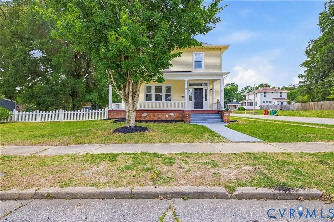 4 bed, 2.5 bath, 1946 sqft, $2,450 — Photo 4