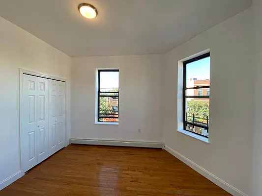 Rented by Voro, LLC | media 39