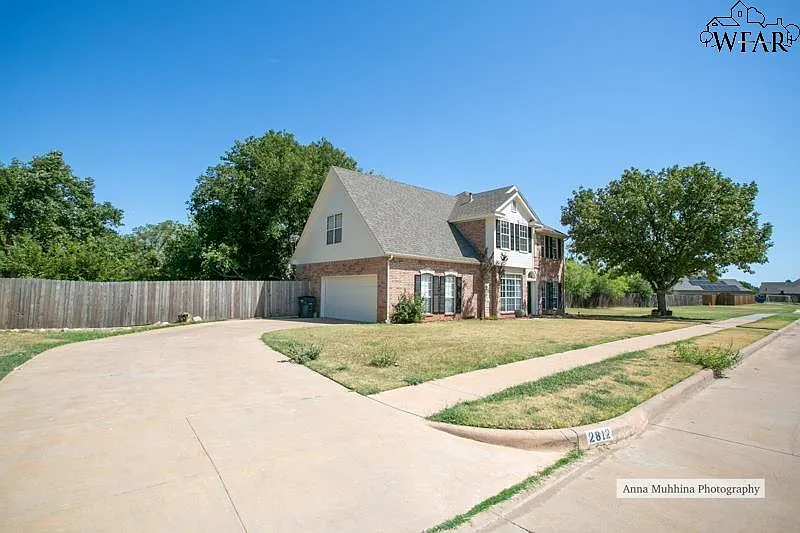 Building Photo - 2812 S Shepherds Gln