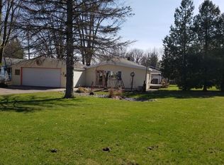 858 Shady Shore Dr, Bay City, MI 48706