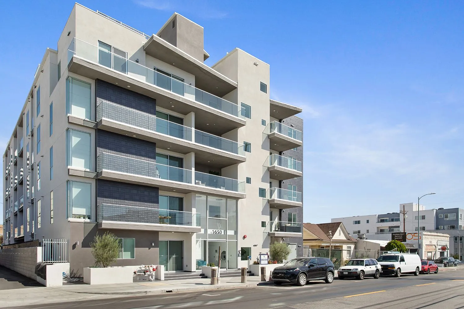 1650 Sawtelle Blvd — Photo 1
