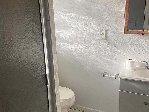5th image of 715 Harvey Ave APT 3