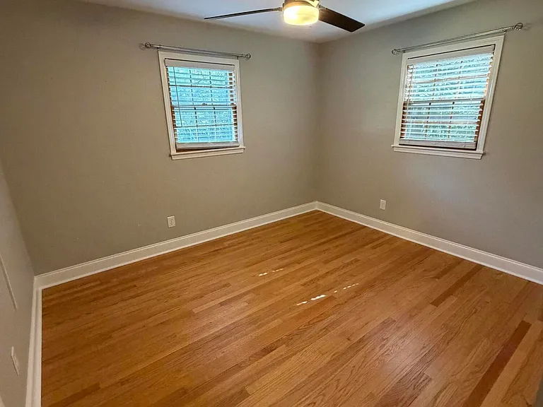 2510 Catherine St — Photo 7