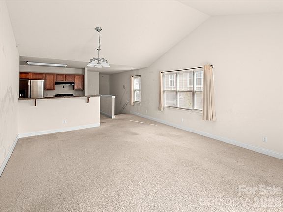 4th image of 123 Foxden Dr #201
