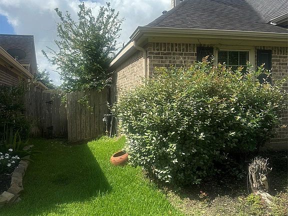 2nd image of 21823 Juniper Wood Ln