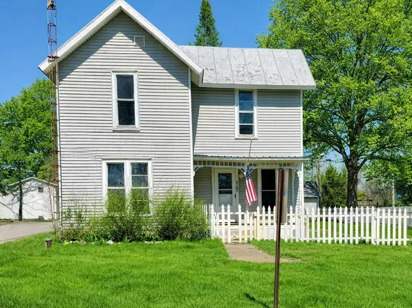 2582 E Montgomery Rd, Frontier, MI 49239