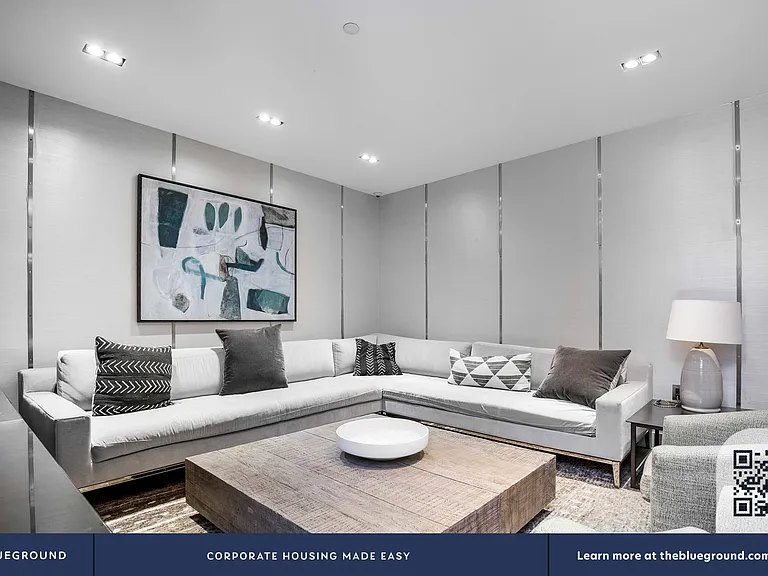 180 W 20th St #14H — Photo 27