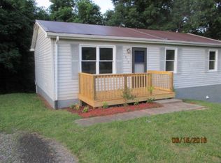 1010 Southland Dr, Martinsville, VA 24112